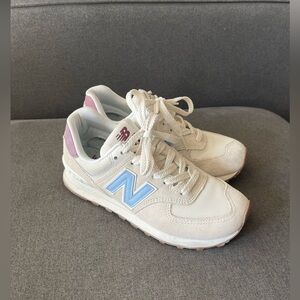 EUC New Balance 574